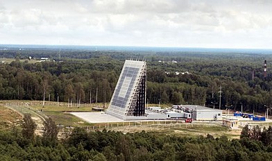 Radar Voronezh của Nga triển khai ở Lekhtusi, St. Petersburg